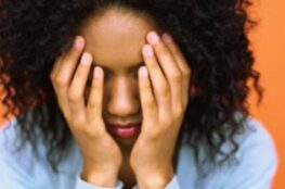 Woman had pain in nails